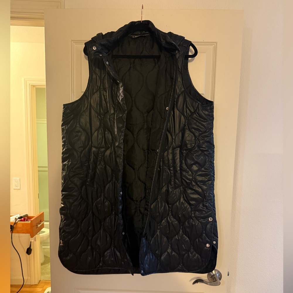 Black Quilted Sleeveless Vest